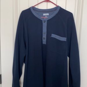 Men’s Duluth trading company Henley sweatshirt